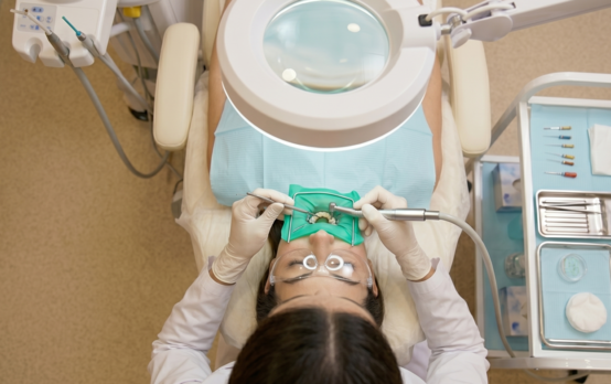 Root Canal Myths That Dentists Want You to Stop Believing